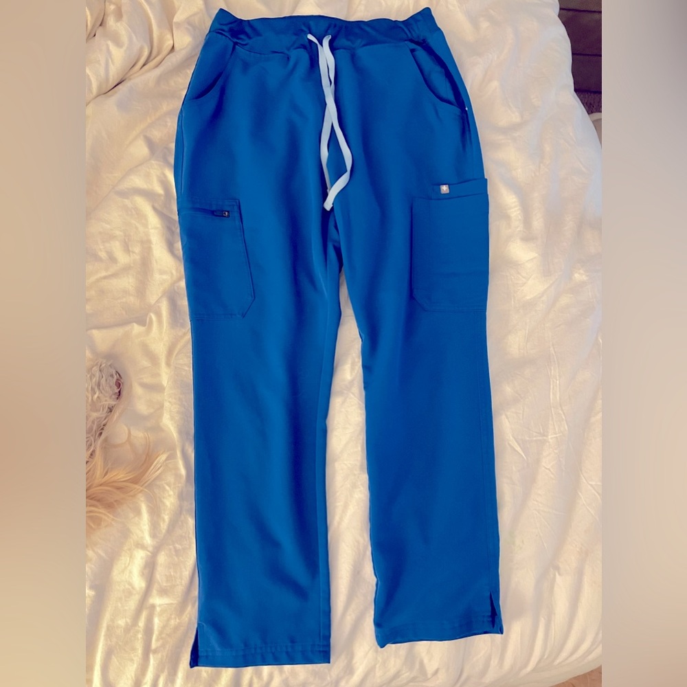 FIGS- Yola Petite Scrub Pants
